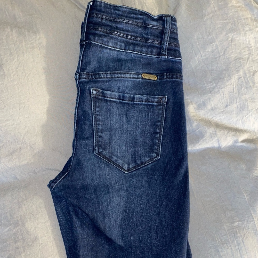 KanCan jeans dark wash size 27